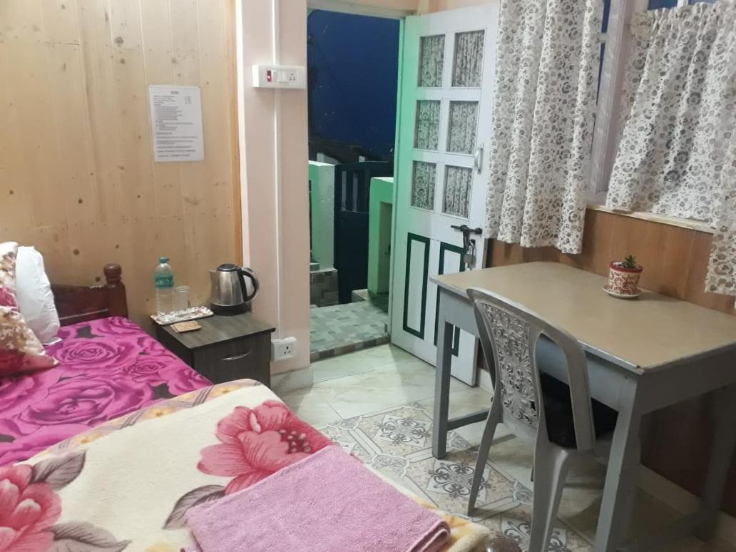 Smriya Homestay Darjeeling  Ngoại thất bức ảnh