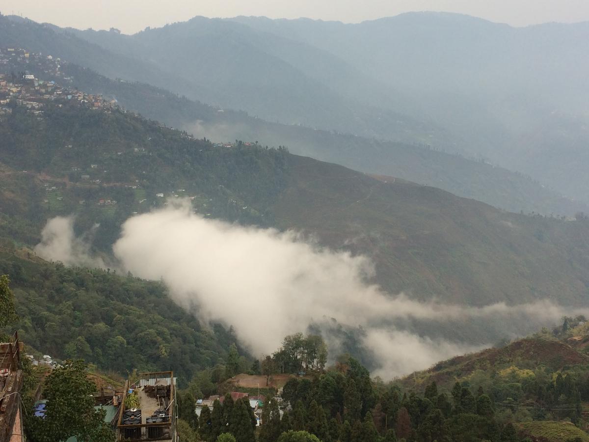 Smriya Homestay Darjeeling  Ngoại thất bức ảnh